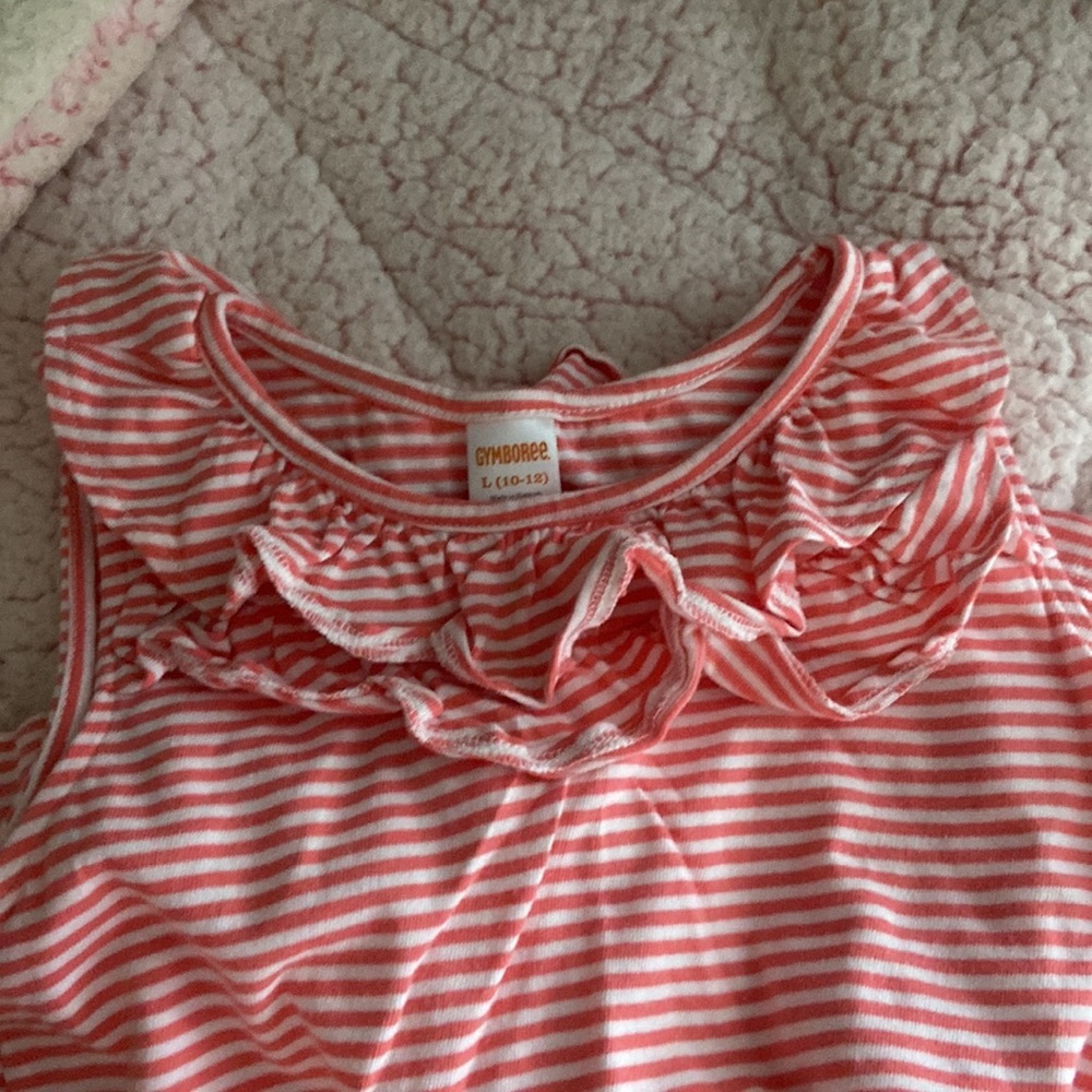 GIRLS TANK TOP WITH LITTLE RUFFLE! - Picture 4 of 4